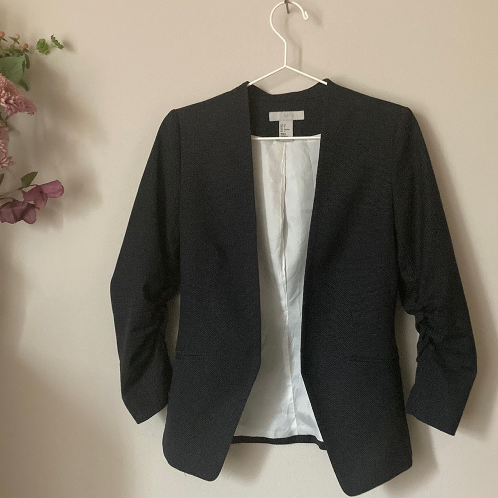 Navy blue scrunch arm blazer